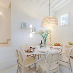 The Oasis, A Inside With Private Apartment Lucca