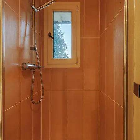 The Oasis, A Inside With Private *